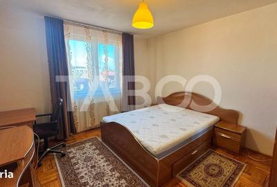Apartament cu 2 camere decomandat în Lupeni