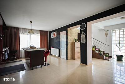 Casă cu 4 camere în Băltița - 18