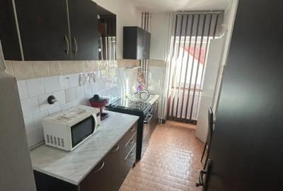 Apartament cu 3 camere decomandat în Arcu - 3