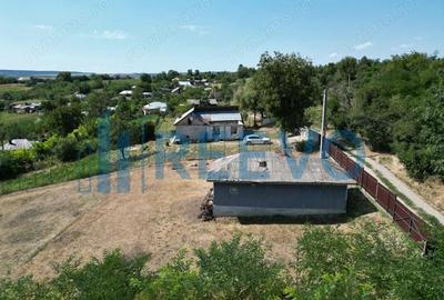 Casa ?i teren de vanzare in Parincea jud. Bacau. - 4