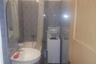 Lacul Tei, Maica Domnului vav Parc Tei Lacul Tei, Maica Domnului vav Parc Tei - 4