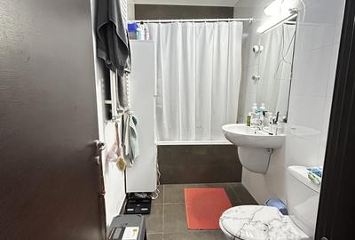 Apartament decomandat în Sisești