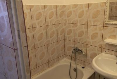 Garsonieră semidecomandată în CET - 3