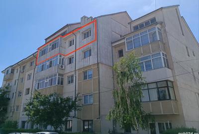 Apartament cu 3 camere în Huși - 2