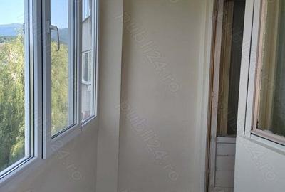 Apartament cu 2 camere decomandat în Central - 4