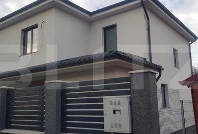 Investitie ! Casa unifamiliala, 260 mp utili, 739 mp teren, Sanicoara ! - 2