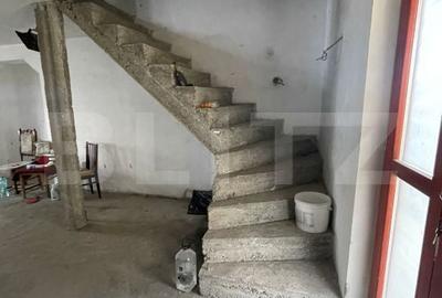 Casă cu 4 camere cu Teren 2900 Mp în Central - 6
