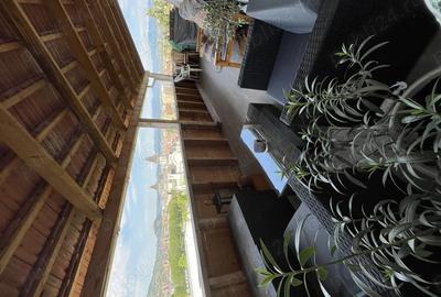 Apartament cu 4 camere decomandat în Zăvoi - 8