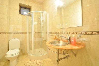Casă cu 5 camere cu Teren 363 Mp în Nord - 1