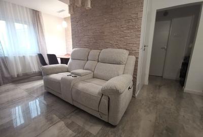 Apartament cu 2 camere decomandat în Lotus