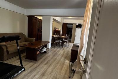 Casă cu 4 camere cu Teren 80 Mp în Central - 1