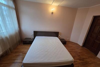 NOU! Vila deosebita, verdeata , intimitate , confort,  Parc Bazilescu - 18