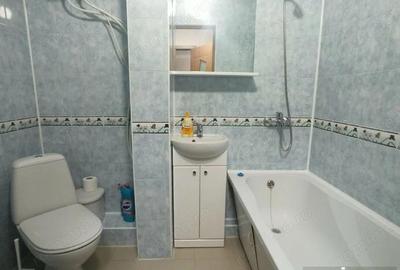 Garsonieră decomandată în Titan