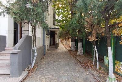 Vanzare vila pretabil rezidential, birouri, comercial metrou 1 Mai