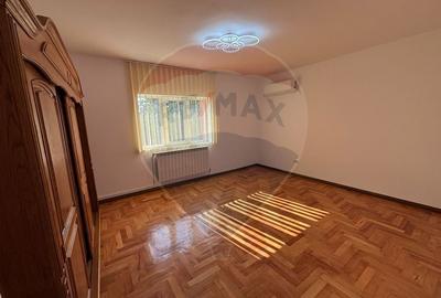 Spatiu Generos de Inchiriat - Ideal pentru Birouri, Clinica sau Cresa! - 13