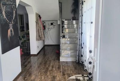 Casa renovata in Preluci la 12 Km de Comanesti , fantana si centrala proprie - 4