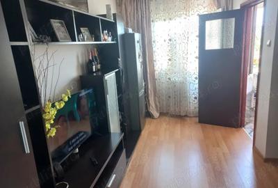 Vand schimb garsoniera cf 2 zona Titan Auchan - 5