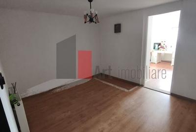 Casă individuală cu 4 camere cu Canalizare în Giulești - 20