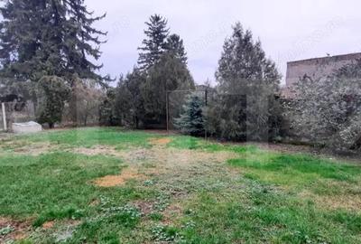 Case de vanzare, curte comuna, 100 mp, zona Titulescu - 2