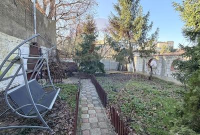 Casă cu 4 camere cu Teren 435 Mp în Central - 13