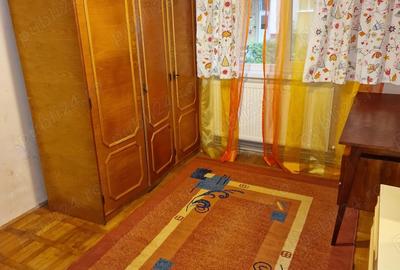 Inchiriez , caut colega apartament - Zona Soarelui ,Scoala 30 Parc - 4