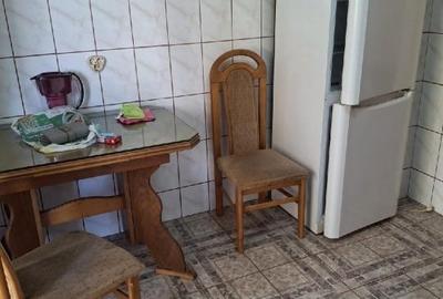 Apartament cu 3 camere decomandat în Far - 12