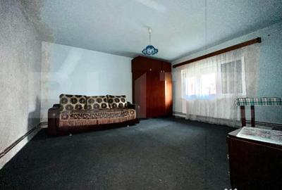 Apartament cu 3 camere decomandat în Aiud - 1