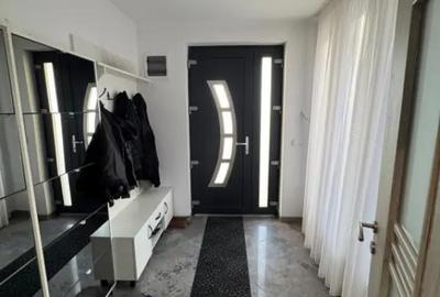 Casă cu 7 camere cu Teren 670 Mp în Săsar - 15