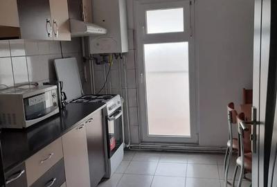 Persoana fizica inchiriez ap.2 camere