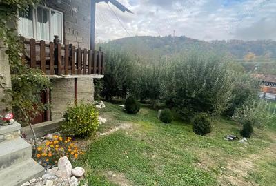 Casa cu teren de vanzare in comuna Botesti, judetul Arges - 1