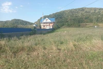 Teren de 3915 mp, în Central - 4