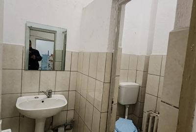 Spațiu comercial, de 48 mp, în Central - 1