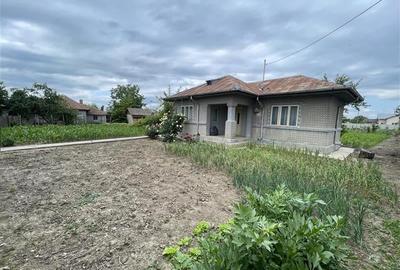 ?nzare Casa batraneasca 1700mp teren La 50km de Bucuresti Cosereni Ialomita - 2