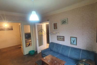 Apartament cu 3 camere circular în P-ța Sfânta Vineri - 3