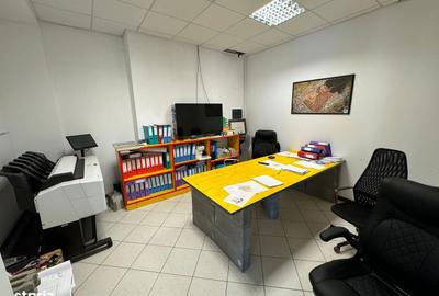 Spațiu comercial, de 94 mp, în Central - 3