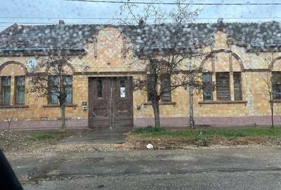 Casa de vanzare in localitatea Cenei - 1