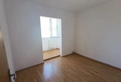 Apartament cu 4 camere decomandat în Bartolomeu - 6