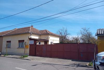 Casă cu 4 camere în Girocului - 2