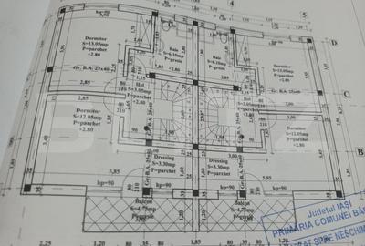 Casă cu 3 camere cu Teren 250 Mp în Central - 1