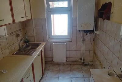 Apartament cu 2 camere semidecomandat în Mărăței