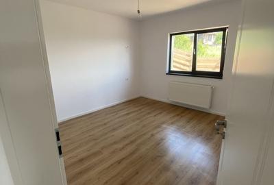 Casă cu 3 camere în Valea Adâncă - 15