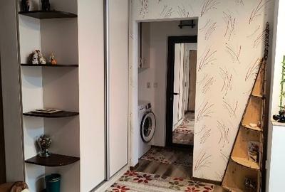 Apartament cu 2 camere decomandat, mobilat în C5