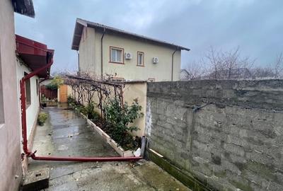 Casă individuală cu 4 camere cu Canalizare în Central - 11