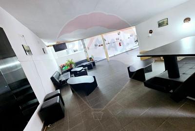 Spatiu comercial de 904mp de inchiriat in zona Central - 1