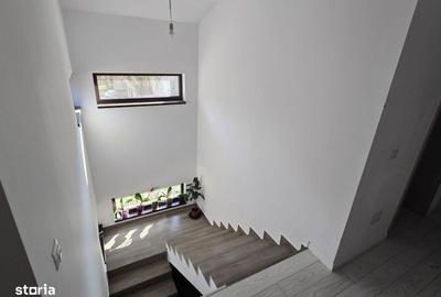 Casă cu 4 camere cu Teren 500 Mp în Breazu - 4