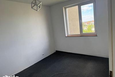 Apartament cu 3 camere în Central - 3