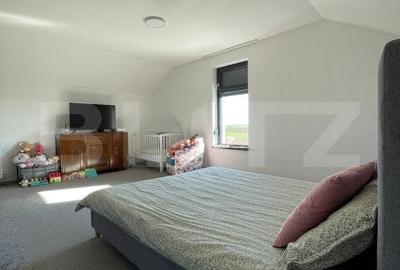Casa de vanzare, 72 mp utili, Zona Oar - 13