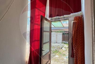 Casă cu 2 camere cu Teren 1008 Mp în Pârneava - 12