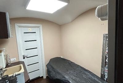 Proprietar închiriez o cameră dintr-un spațiu comercial situat în zona Bălcescu Proprietar închiriez o cameră dintr-un spațiu comercial situat în zona Bălcescu - 1