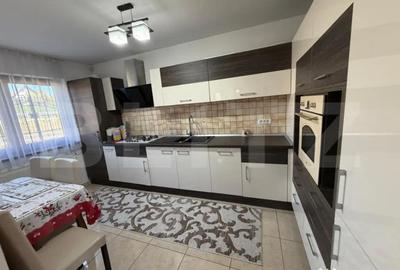 Casă cu 4 camere cu Teren 650 Mp în Central - 2